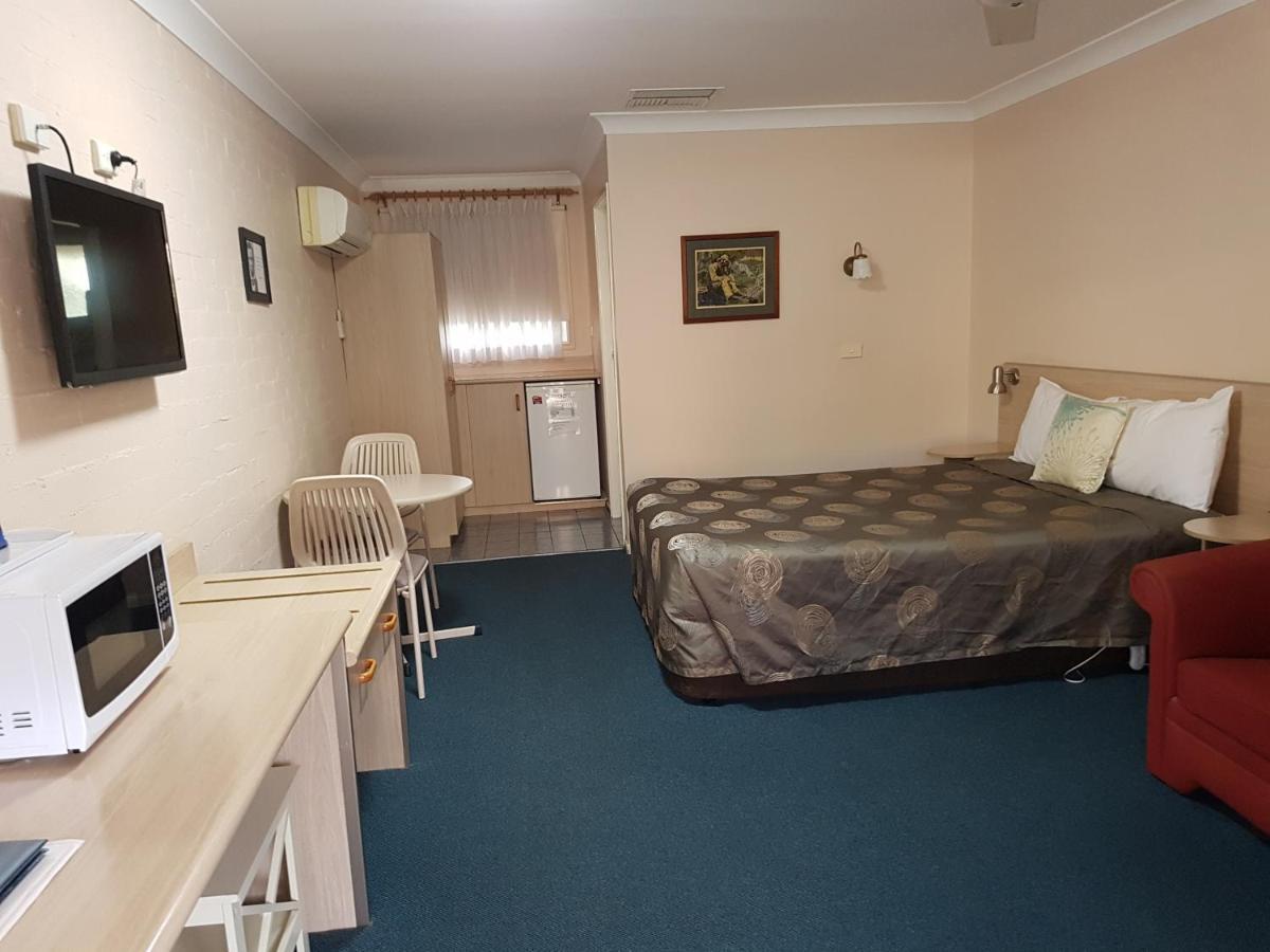 Abraham Lincoln Motel แทมเวิร์ธ ภายนอก รูปภาพ