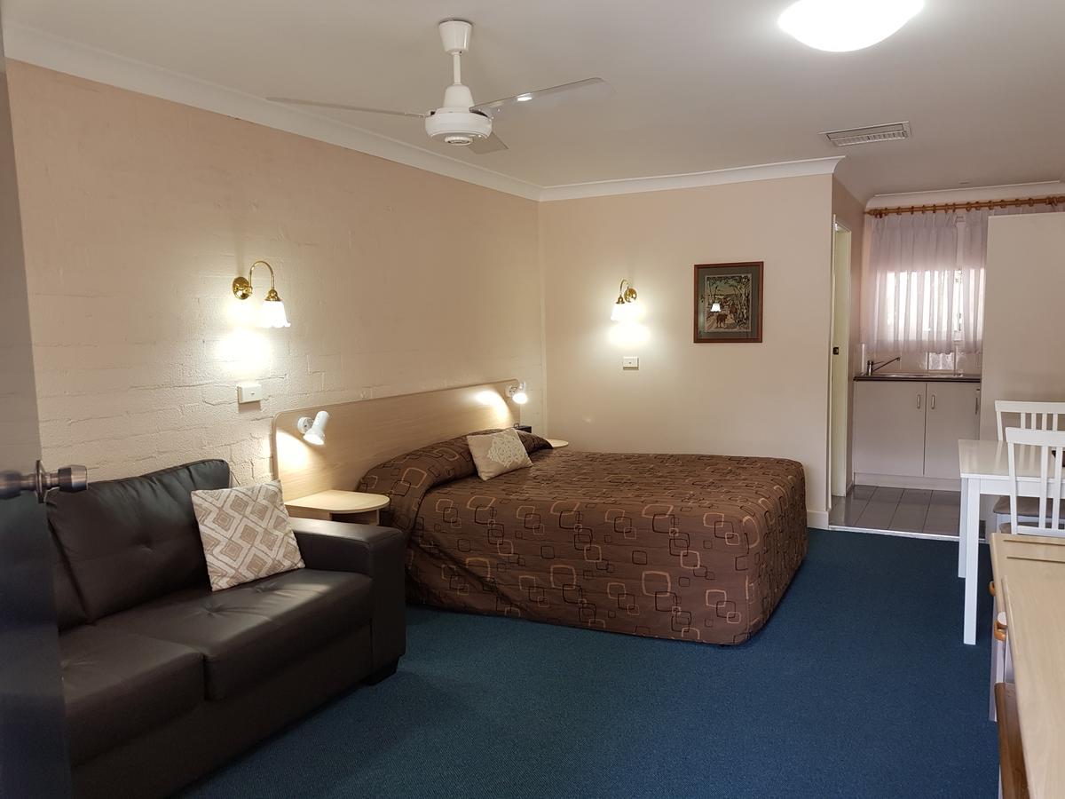 Abraham Lincoln Motel แทมเวิร์ธ ภายนอก รูปภาพ
