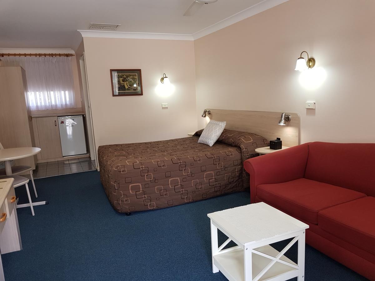 Abraham Lincoln Motel แทมเวิร์ธ ภายนอก รูปภาพ