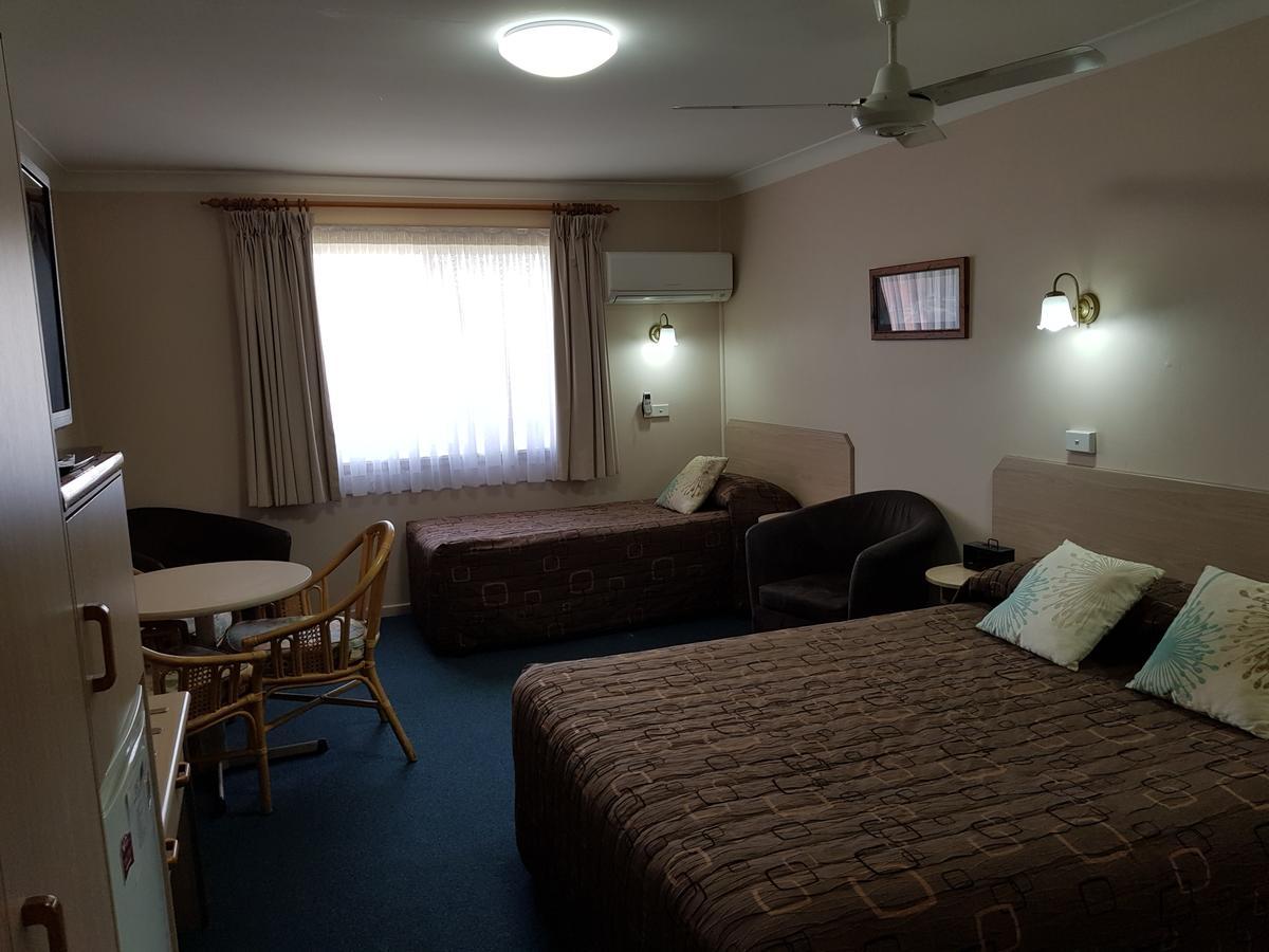 Abraham Lincoln Motel แทมเวิร์ธ ภายนอก รูปภาพ