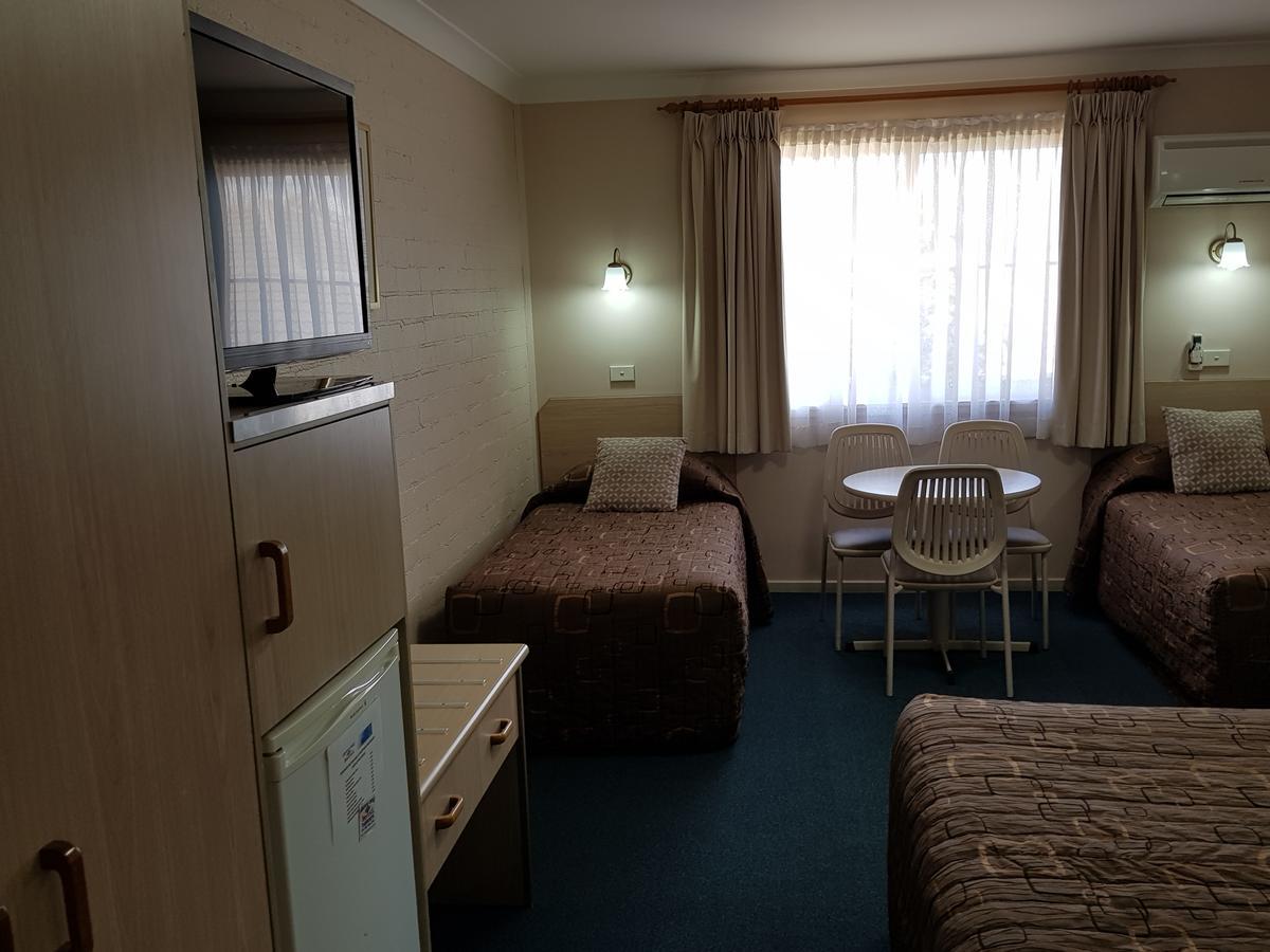Abraham Lincoln Motel แทมเวิร์ธ ภายนอก รูปภาพ