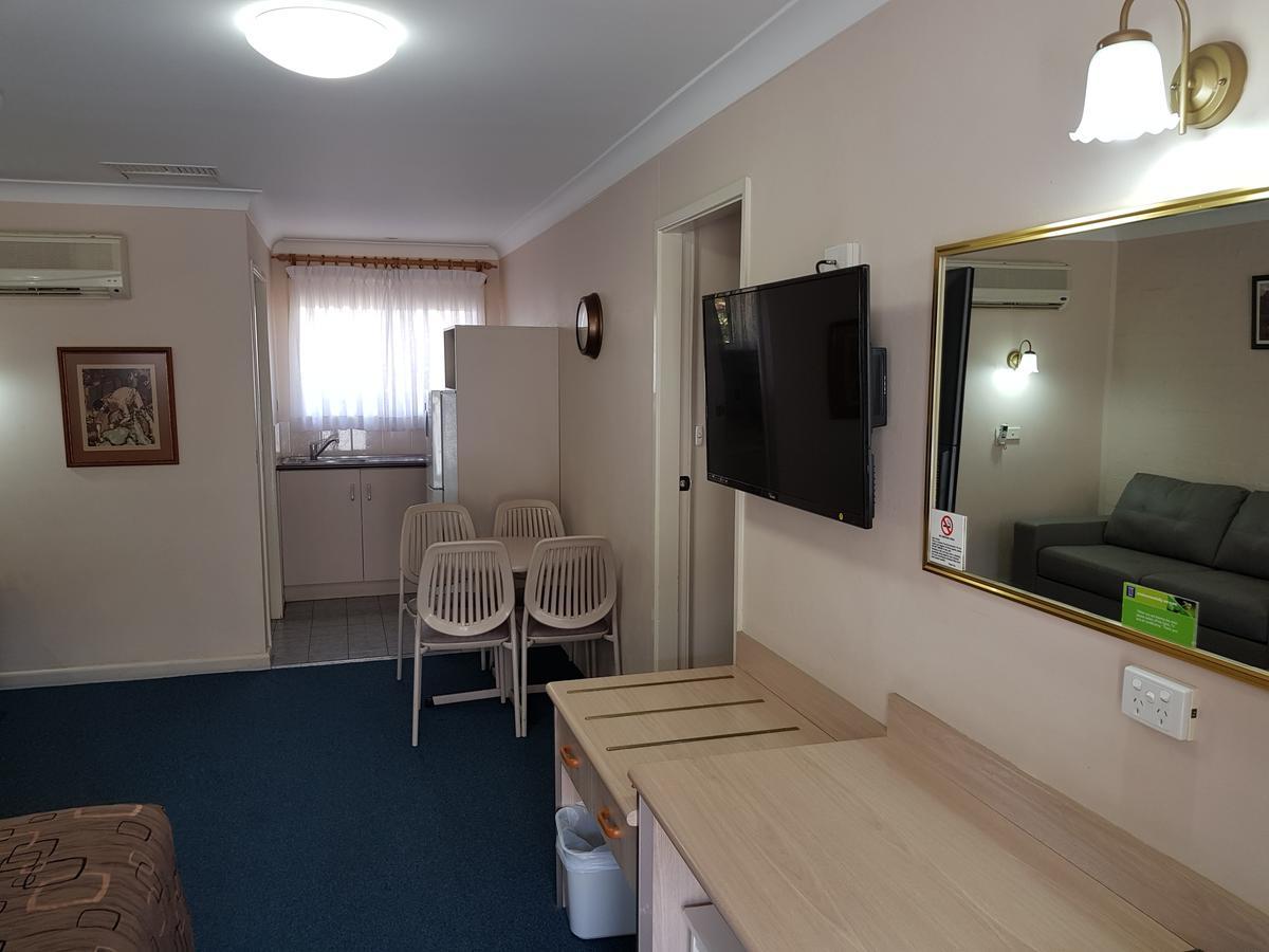 Abraham Lincoln Motel แทมเวิร์ธ ภายนอก รูปภาพ