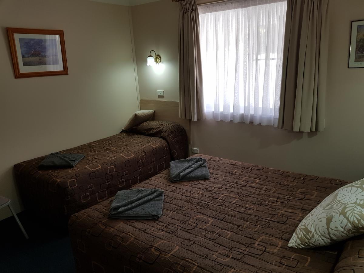 Abraham Lincoln Motel แทมเวิร์ธ ภายนอก รูปภาพ