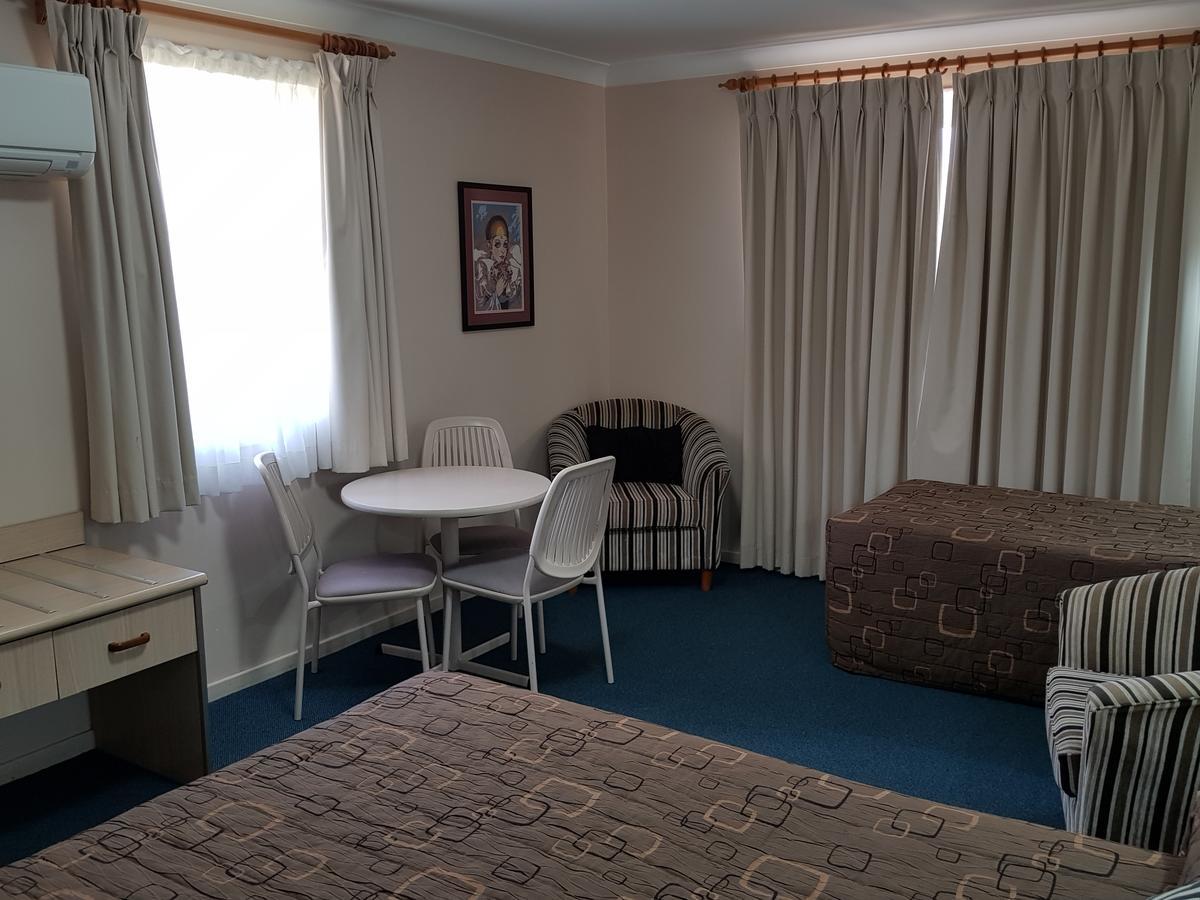 Abraham Lincoln Motel แทมเวิร์ธ ภายนอก รูปภาพ