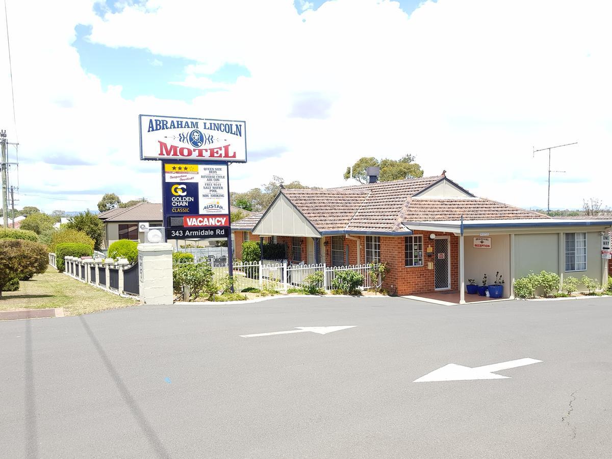 Abraham Lincoln Motel แทมเวิร์ธ ภายนอก รูปภาพ