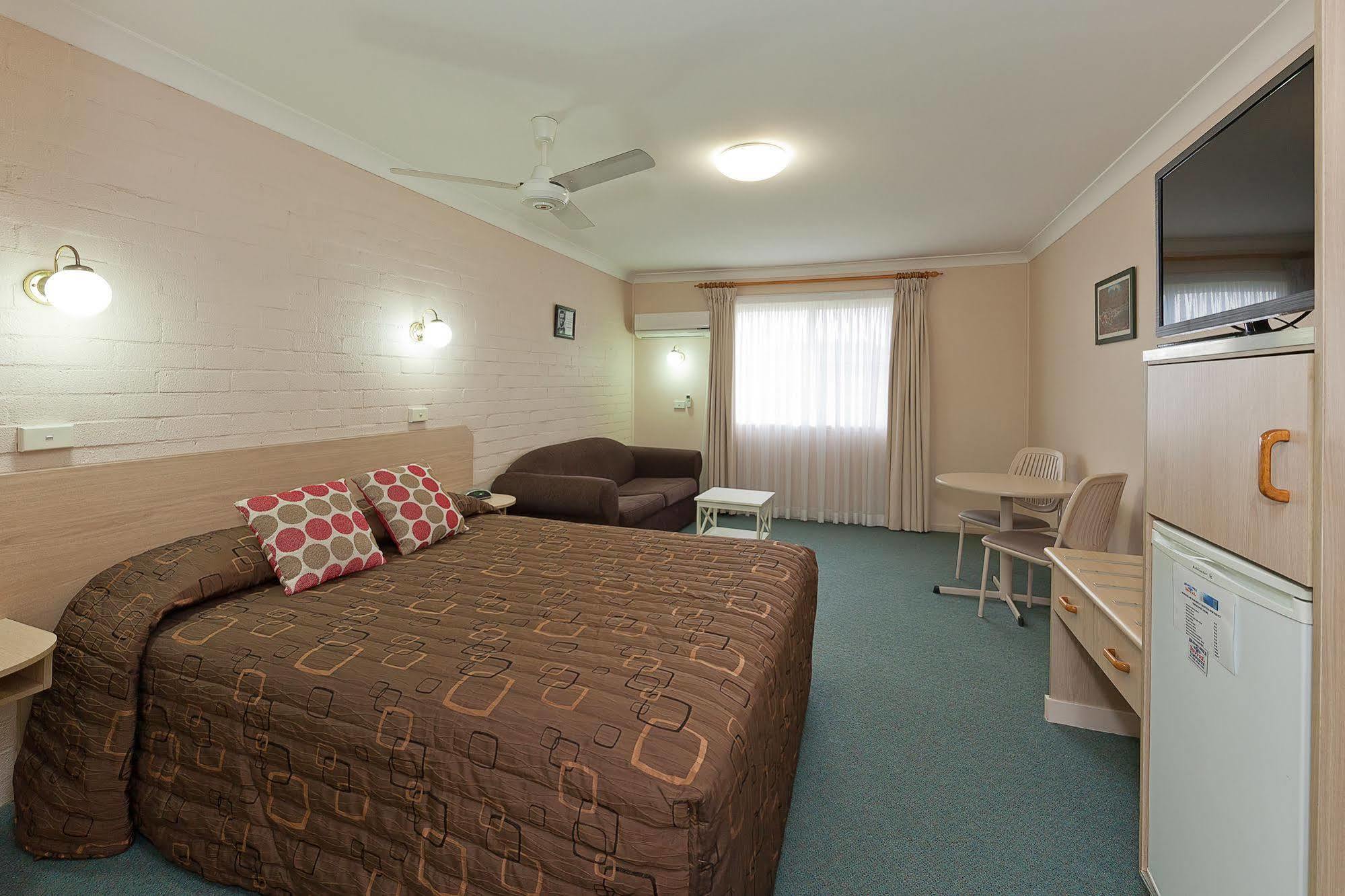 Abraham Lincoln Motel แทมเวิร์ธ ภายนอก รูปภาพ